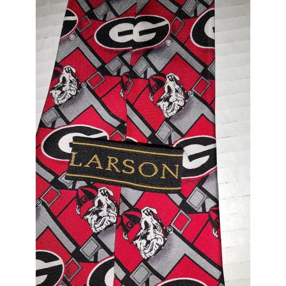 Tie - Picture 3 of 4